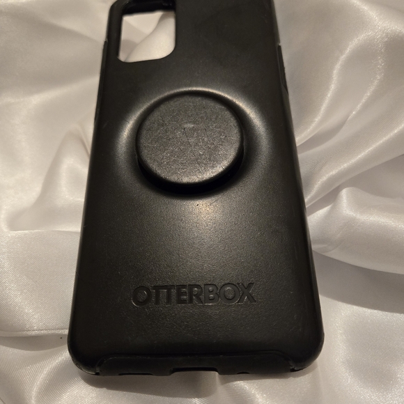 2 phone cases (pink unused), screen protector set with privacy hydrogel films - Picture 6 of 8